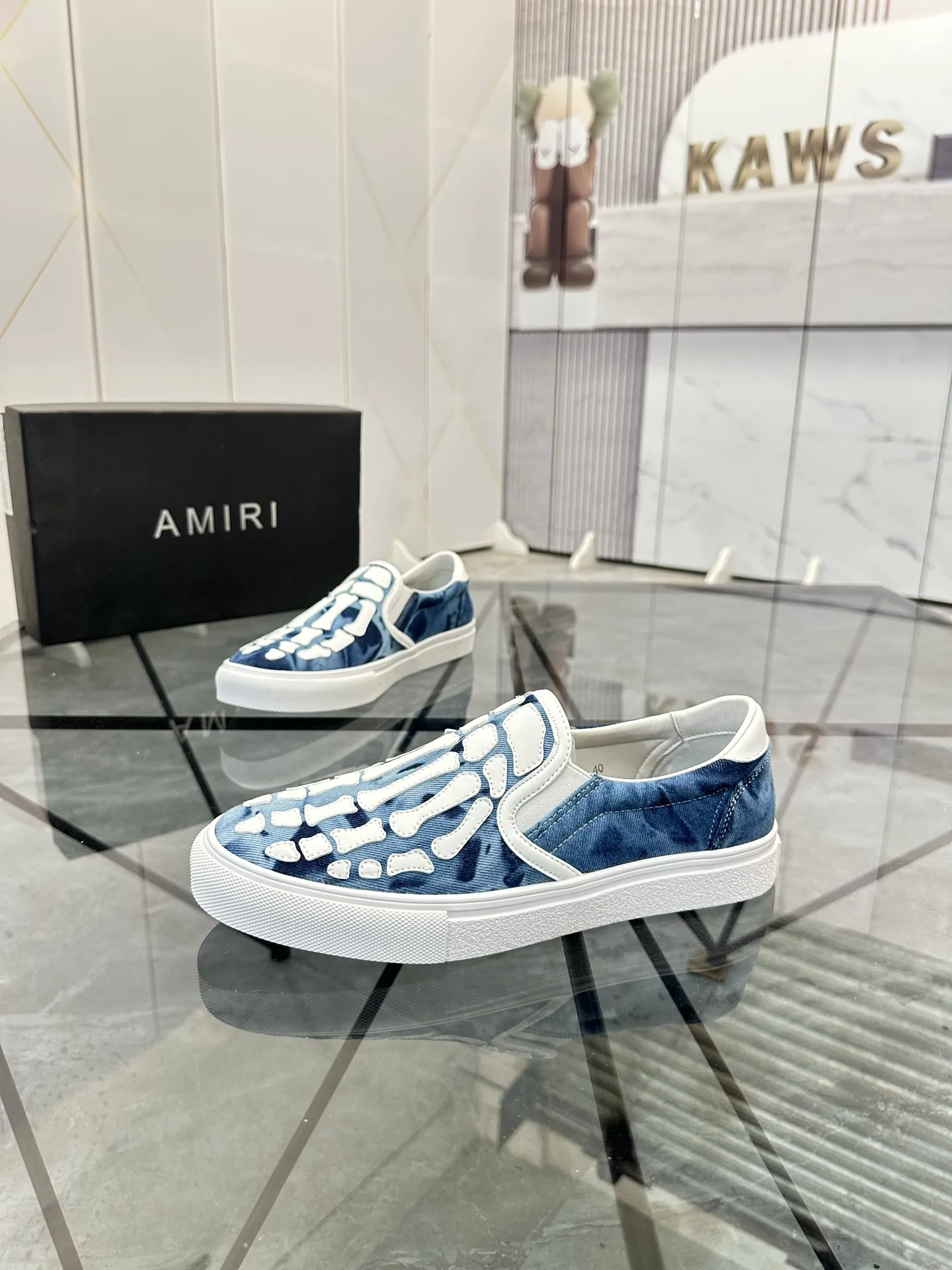 Men's shoes for sale 💰: 💰P420¥ Product trademark: AMIRI*「EMIR*] slip-on Regular size: 38-44 (can be customized to 37.45.46) Product materials: Upper imported original fabric spliced ​​cowhide, breathable lining, original outsole. No.: 1023